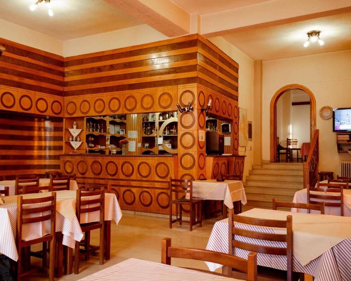 Hotel Finikas Larissa Zewnętrze zdjęcie